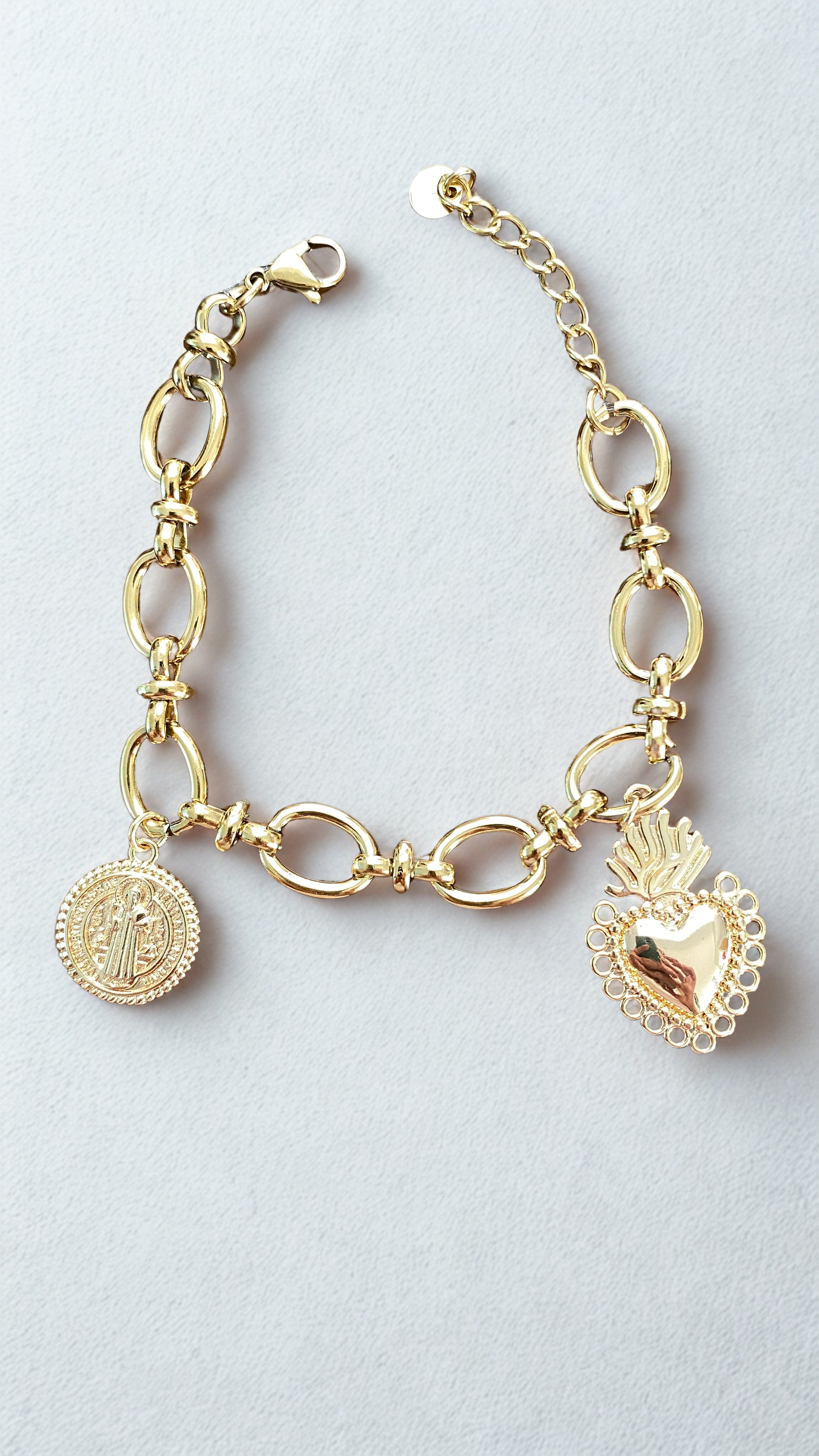 8427043A-A2BB-45BC-AAD2-F0FED0225F64 Pulsera San Benito