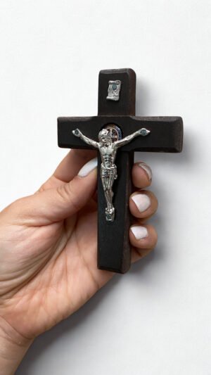 Cruz de Madera San Benito