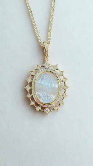 59177C8A-9F0F-4700-8B05-B13A293331D6_1_105_c Dije Virgen Guadalupe sol