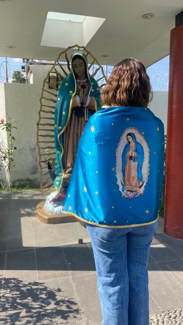 Regazo Satin Virgen Guadalupe