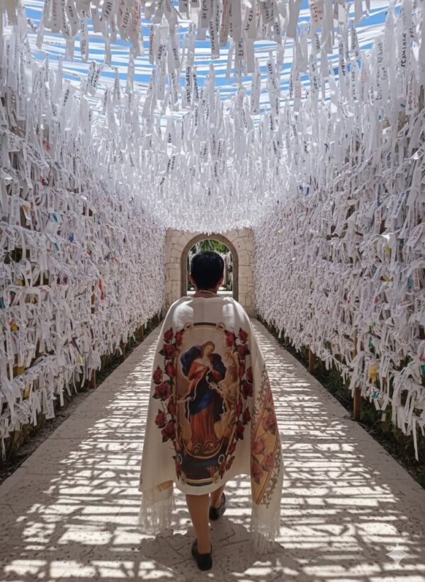 Manto Virgen Desatadora de Nudos