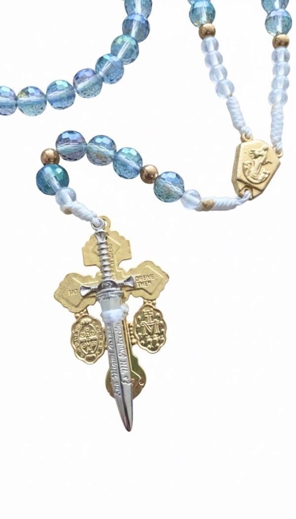 Rosario con reliquia de Medujorge