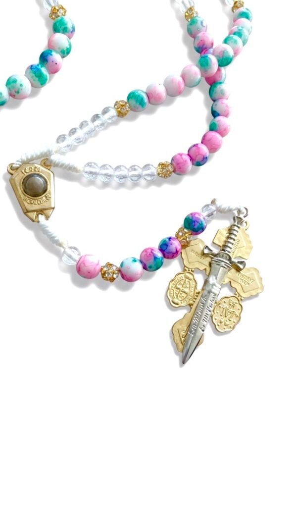 Rosario con reliquia de Medujorge